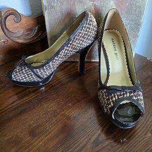 Madden Girl Tweed pumps